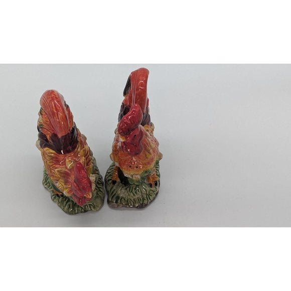 Rooster salt and pepper shakers set of spicy ceramic cluckers - Picture 4 of 16